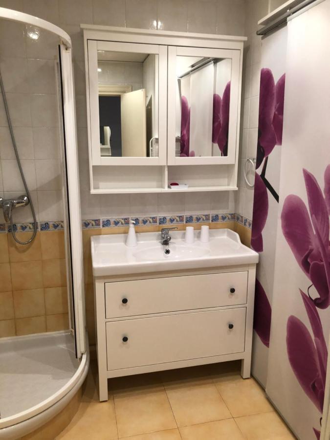 Appartement Lumineux, Avec Balcon, A 200M De La Plage 昂代 外观 照片