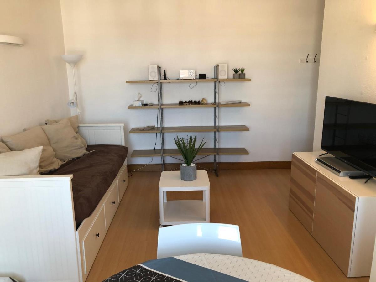 Appartement Lumineux, Avec Balcon, A 200M De La Plage 昂代 外观 照片